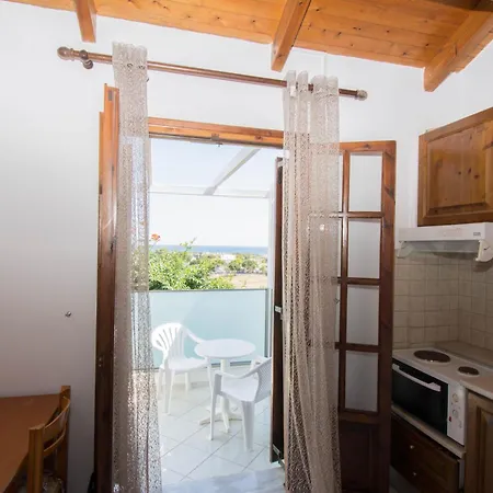 Aparthotel Rena 3*